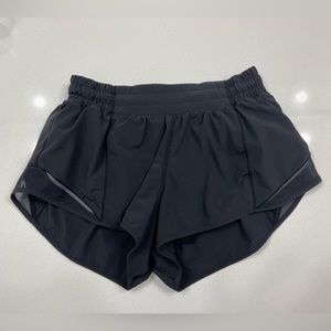 Lululemon Hotty Hot shorts